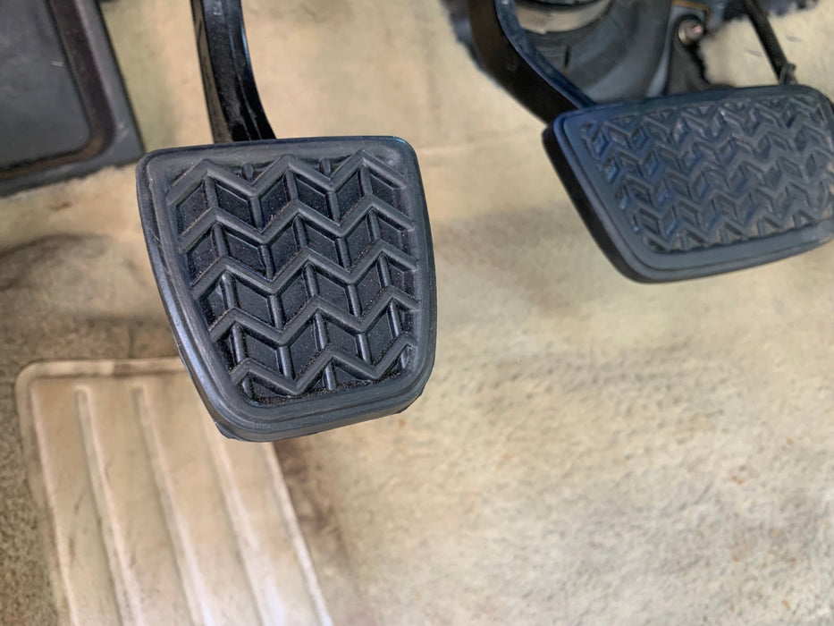 Heat Lightning Speed Shop Clutch Pedal Pad "OEM" Style - Lunaticsco