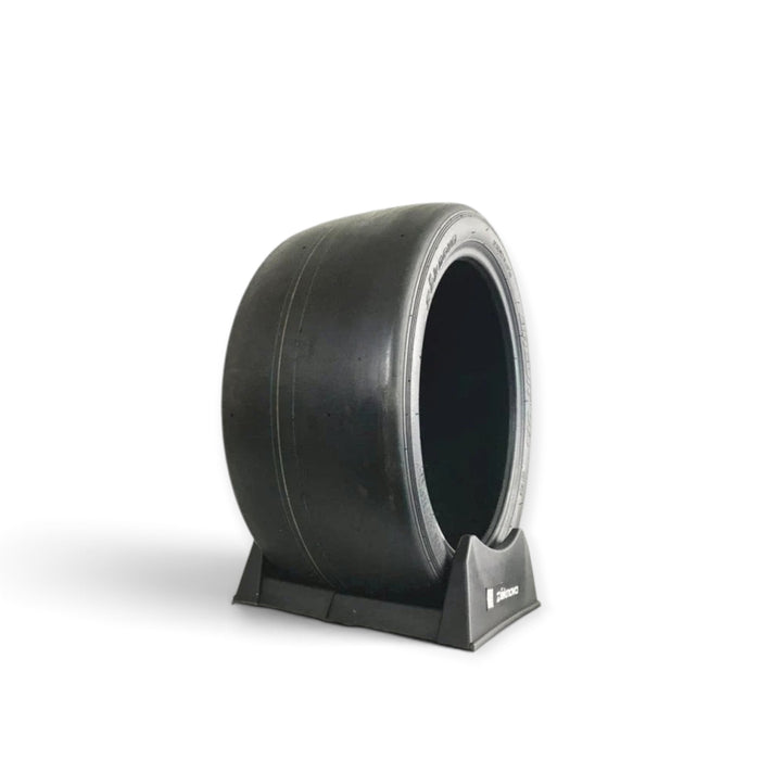 Lunaticsco Zeknova RS101 full slick competition tire with a soft 40TW compound for dry track racing performance.