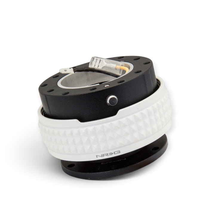 NRG Quick Release Kit - Pyramid Edition - Black Body / Glow In The Dark Pyramid Ring - Lunaticsco