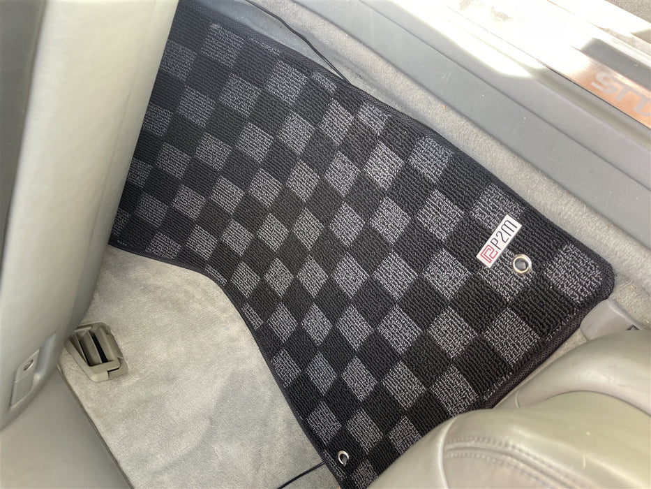 P2M Front + Rear Race Floor Mats For 1995–2000 Lexus LS400 (UCF20) - Lunaticsco
