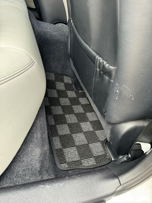 P2M Race Floor Mats Lexus IS250 IS350 IS-F 2006-2013 Dark Grey - Lunaticsco