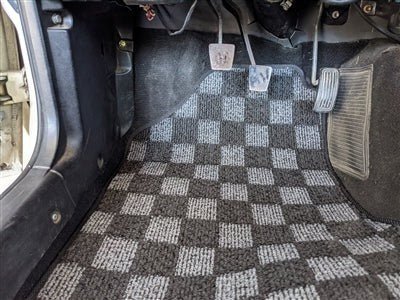 P2M Race Floor Mats Toyota Corolla AE86 Dark Grey 1984-1987 - Lunaticsco