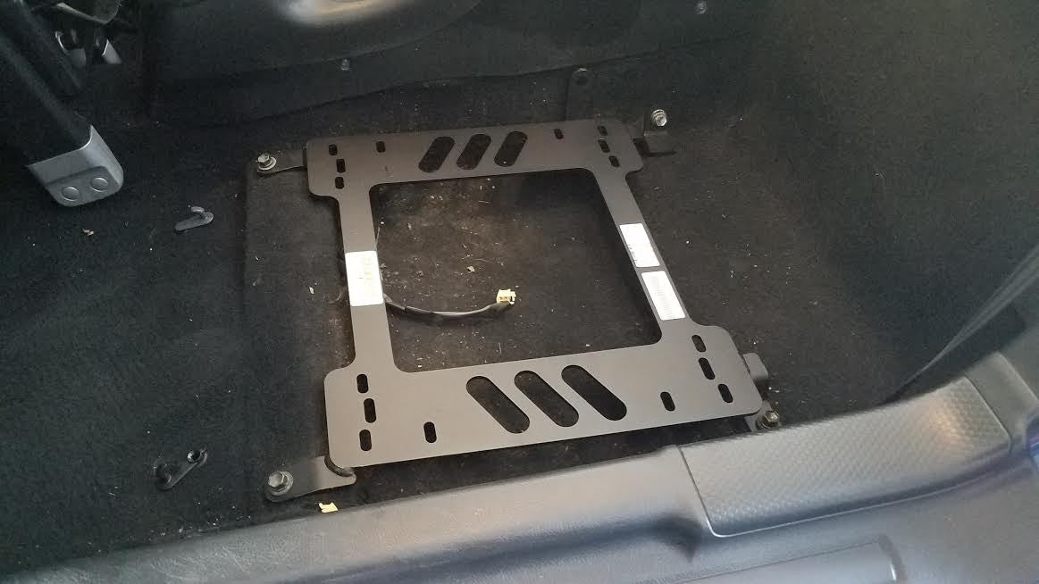 Planted Seat Bracket Toyota MR2 Spyder W30 (1999–2007) Driver / Left - LunaticsCo