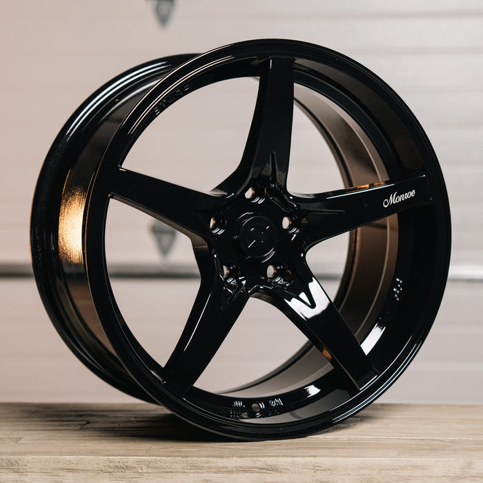Stage Wheels Monroe 18x9 +22mm 5x114.3 CB: 73.1 Color: Black - Lunaticsco