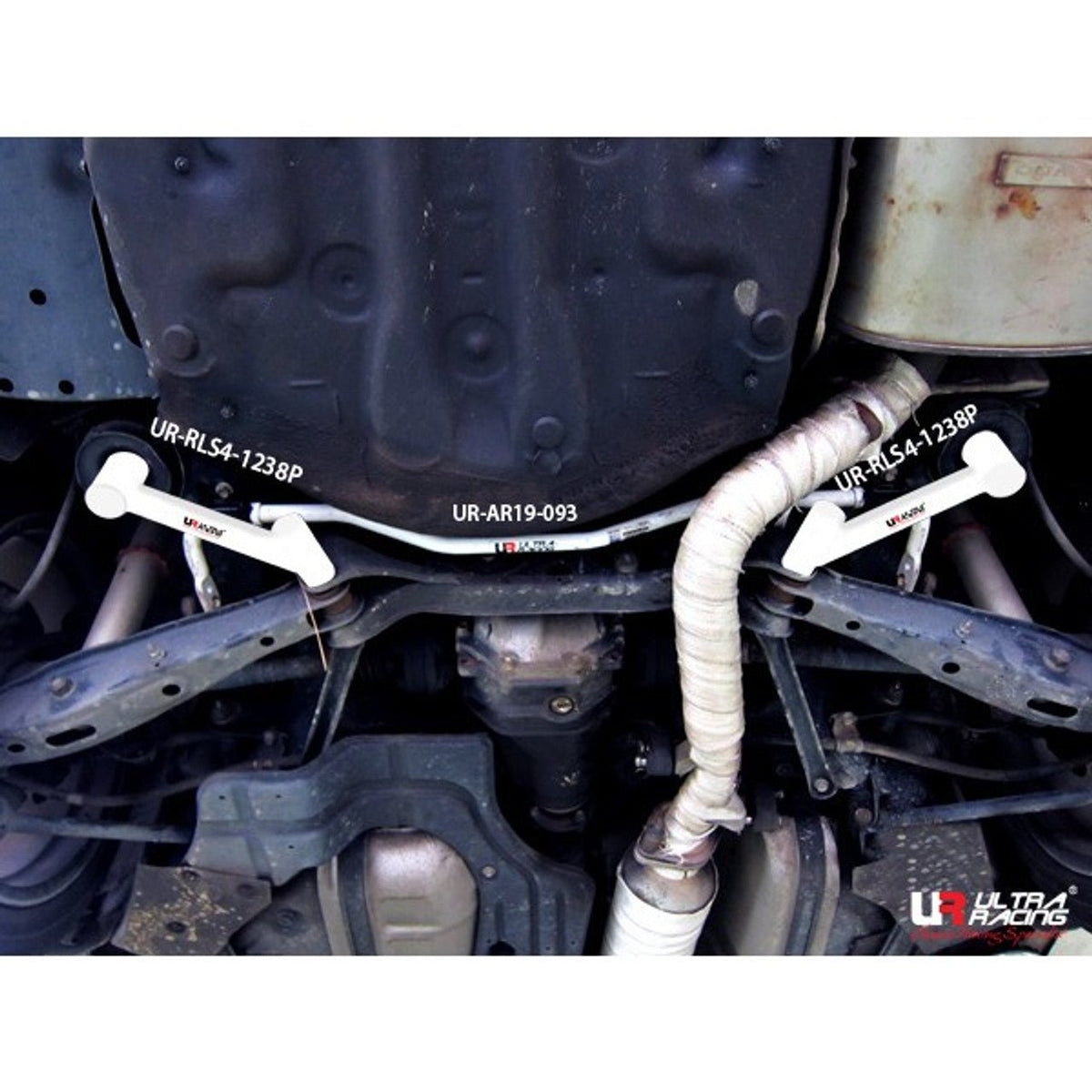 Ultra Racing Lexus IS300 Rear Subframe Lateral (4 Points) 98-05 ...