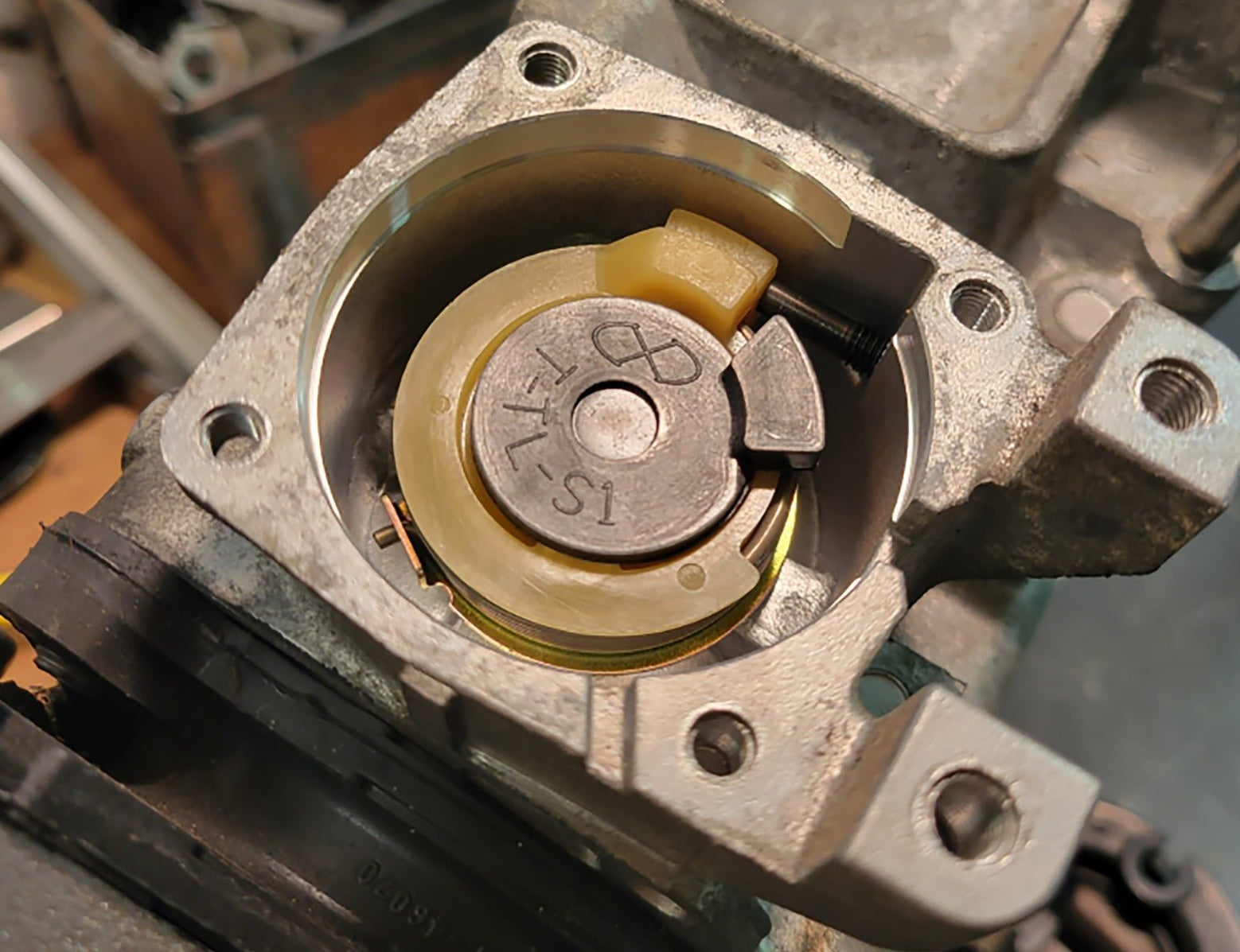 Xcessive Manufacturing 2JZ-GE Throttle Lock Lexus IS300 (SXE10) / GS30 ...