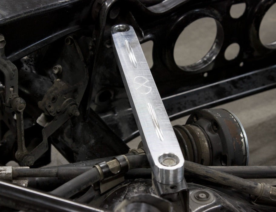 Xcessive Manufacturing Rear Subframe Brace Bars (Lexus IS300 2001 - 2005) - Lunaticsco