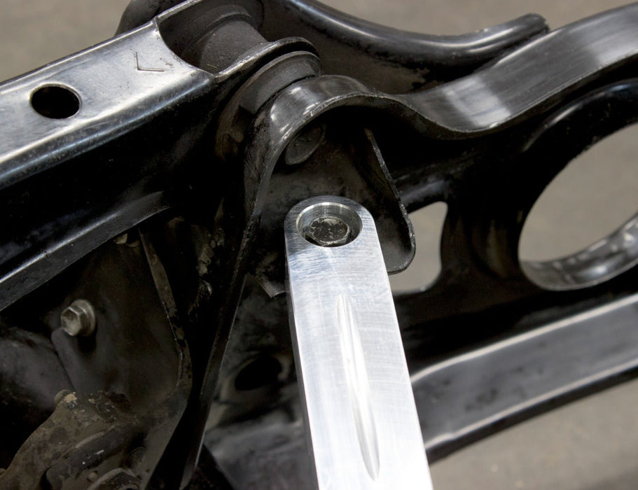 Xcessive Manufacturing Rear Subframe Brace Bars (Lexus IS300 2001 - 2005) - Lunaticsco